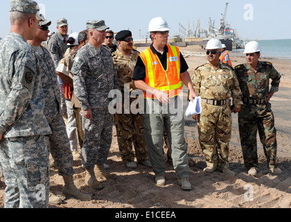 U.S. Army Maj. Gen. Michael Barbero, the incoming commander of Multi-National Security Transition Command ? Iraq (MNSTC-I), loo Stock Photo