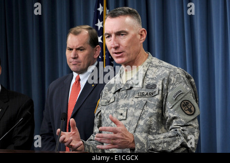 U.S. Army Brig. Gen. Gary Cheek, the assistant surgeon general for warrior care and transition and the commander of U.S. Army W Stock Photo
