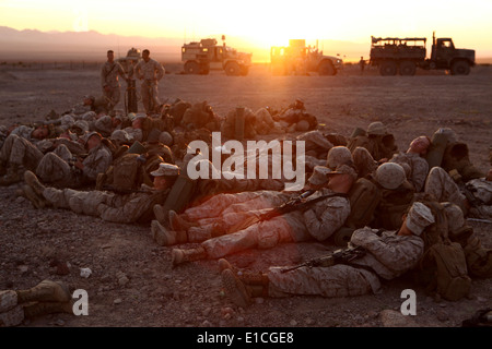 U.S. Marines with Transportation Support Company, Combat Logistics Regiment 2, 2nd Marine Logistics Group, get in some well nee Stock Photo