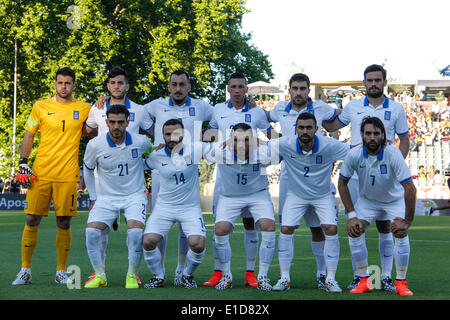 Lisbon, Porrtugal. 31st May, 2014. Greece team line up during preparatory friendly match for the World Cup at the National Stadium in Lisbon, Portugal, Saturday, May 31, 2014. Credit:  Leonardo Mota/Alamy Live News Stock Photo