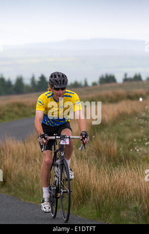 Trough of Bowland, Lancaster, UK 1st June, 2014.  Le Terrier Sportive.  Three routes taking in Jubilee Tower and the Trough of Bowland with a split at Dunsop Bridge and then up over Wild Boar Fell to Chipping to join the climbs of Jeffery Hill and Waddington Fell and on to the feed station at Slaidburn.  The long route went over Bowland Knots with a big loop back to Slaidburn with fantastic views, scenery and quiet lanes.  Credit:  Conrad Elias/17�Թ����� Live News Stock Photo