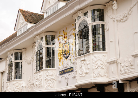 Coat of arms on Sparrowe's House (The Ancient House) in Ipswich with motto 'Honi soit qui mal y pense' Stock Photo
