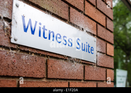 Sign at the entrance to a Witness Suite at a courthouse in the United Kingdom Stock Photo