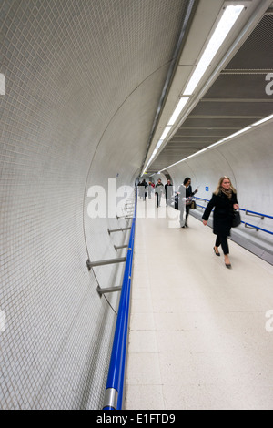 Passengers walking through passage in London Underground Station Stock Photo