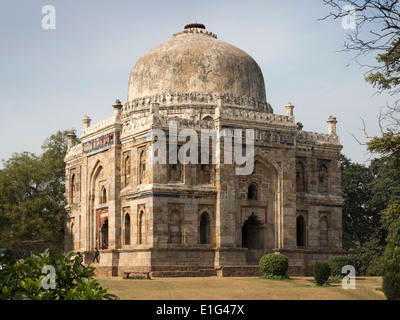 India, New Delhi, Lodhi Gardens, Bara Gumbad tomb and mosque, the Shish (sheesh) Gumbad Stock Photo