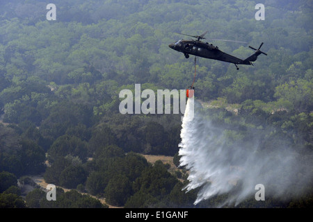 A Texas National Guard UH-60 Black Hawk helicopter launched from the Austin Army Aviation Support Facility in Austin, Texas, ca Stock Photo