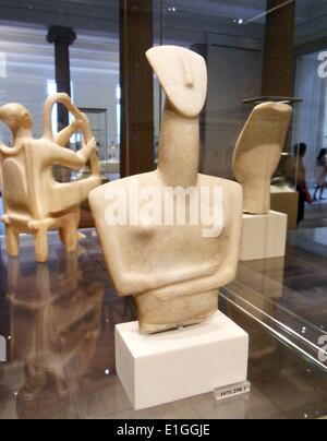 Upper part of a marble female figure.  Cycladic, Early Cycladic II.  Chalandriani type, ca. 2300-2200 B.C. Stock Photo