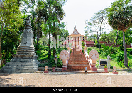 Wat Phnom, Phnom Penh, Cambodia Stock Photo