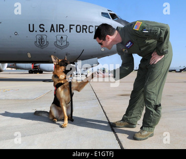 U.S. Air Force Capt. Greg Auerbach, an KC-135 Stratotanker aircraft instructor pilot with the 54th Air Refueling Squadron, rece Stock Photo