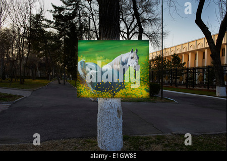 Uzbekistan, Tashkent, painter on Broadway avenue Stock Photo