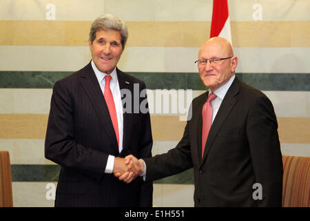 Beirut, Lebanon. 04th June, 2014. US Secretary of State John Kerry meets with Lebanese Prime Minister Tammam Salam at the Prime Minister's Office for meetings during a surprise visit June 4, 2014 in Beirut, Lebanon. Credit:  Planetpix/Alamy Live News Stock Photo