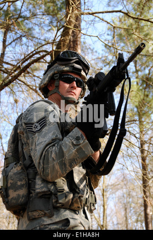 U.S. Air Force Staff Sgt. Richard Frierson, assigned to the 169th Security Forces Squadron, at McEntire Joint National Guard Ba Stock Photo