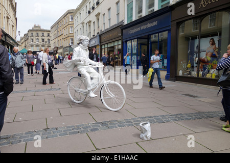 Street Entertainer, Bath, Somerset, England, UK Stock Photo