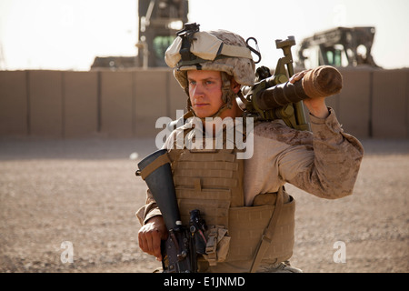 U.S. Marine Corps Lance Cpl. Jonathan Robertson, a mortarman with Fox Company, 2nd Battalion, 8th Marine Regiment, Regimental C Stock Photo