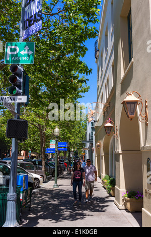 Shops on University Avenue in downtown Palo Alto, Santa Clara County, California, USA Stock Photo