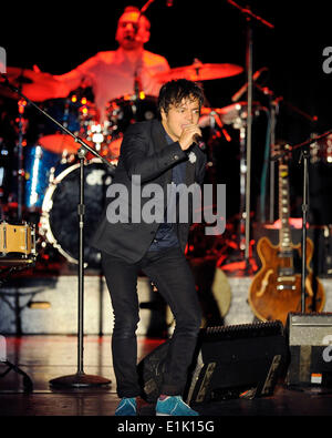 Toronto, Canada. 5th June 2014. English jazz-pop singer Jamie Cullum performs at the Queen Elizabeth Theatre.  Credit:  EXImages/Alamy Live News Stock Photo