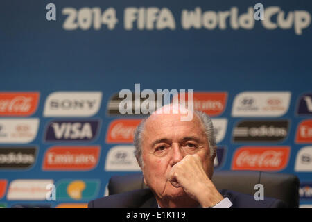 Sao Paulo, Brazil. 5th June, 2014. FIFA's president Joseph Blatter attends a press conference following a meeting of the FIFA Organising Committee for the World Cup 2014 in Sao Paulo, Brazil, on June 5, 2014. Sao Paulo will host the opening match of the World Cup on June 12. © Rahel Patrasso/Xinhua/Alamy Live News Stock Photo