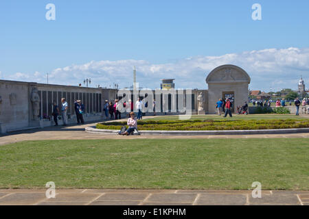 Portsmouth, Hampshire, UK. 05th June, 2014.Crowds read the name at the Portsmouth Naval Memorial. Credit:  Scott Carruthers/Alamy Live News Stock Photo