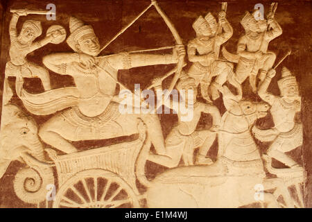Wat Ounalom : sculpture depicting a battle scene from the Ramayana Stock Photo