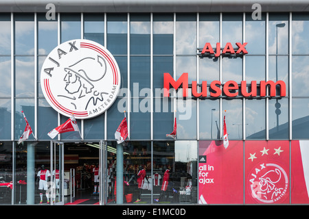 Ajax club shop hi-res stock photography and images - Alamy