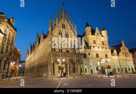 MECHELEN - SEPTEMBER 4: Grote markt and town hall in evening dusk on Sepetember 4, 2013 in Mechelen, Belgium. Stock Photo