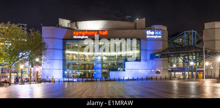 A night view of Birmingham city centre at night, showing Centenary Square and the ICC and Symphony Hall. Stock Photo