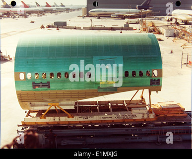 The first McDonnell Douglas DC-10-10, N10DC, is rolled out at Long ...