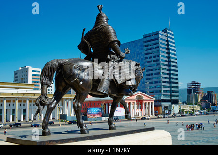 Mongolia, Ulan Bator, Sukhbaatar square, Mongol soldier statue in front of parliament Stock Photo