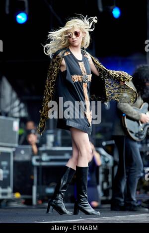 Nuerburg, Germany. 07th June, 2014. Frontwoman of the band The Pretty Reckless Taylor Momsen performs at the rock music festival 'Rock am Ring' at Nuerburgring motorsports complex in Nuerburg, Germany, 07 June 2014. Rock am Ring takes place for the 29th and last time. Photo: THOMAS FREY/dpa/Alamy Live News