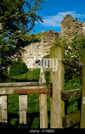 Sanquhar Castle ruin Stock Photo - Alamy