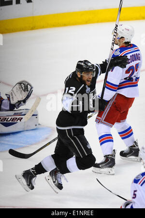 New York Rangers Marian Gaborik, center, celebrates with teammates ...