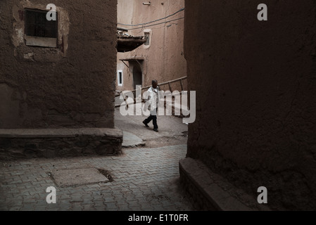 Street scene in the old city of Ouarzazate, Morocco Stock Photo