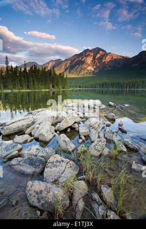 Pyramid Lake Beach. Jasper National Park landscape. Canadian Rockies 