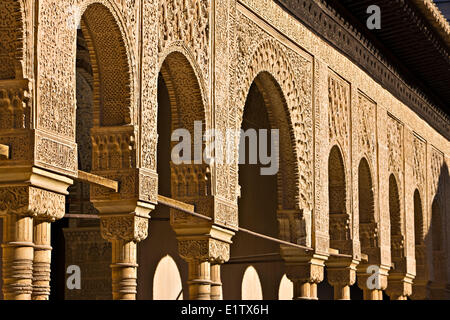 Details columns in the Chamber the Lions (Cuarto de los Leones) The Royal House (Casa Real) The Alhambra (La Alhambra) - Stock Photo