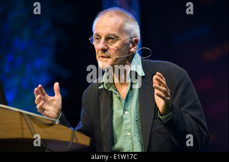 Steve Jones geneticist speaking at Hay Festival 2014 ©Jeff Morgan Stock Photo