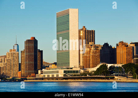 Viewed Roosevelt Island the United Nations Headquarters occupies 17 acres land on Manhattan's Lower East Side along the shores Stock Photo