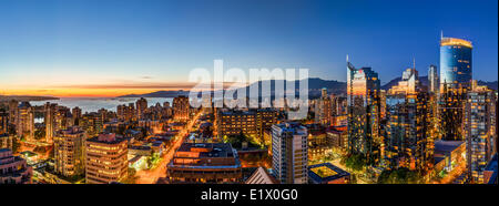 Vancouver skyline at dusk. Facing west, Vancouver, British Columbia, Canada Stock Photo