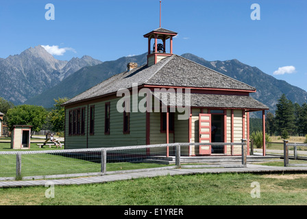 Elk203-1745 Canada, British Columbia, Fort Steele, historic schoolhouse Stock Photo