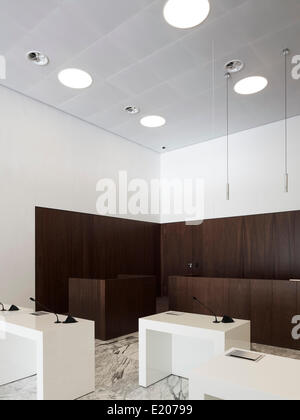 Palace of Justice, Amsterdam, Amsterdam, Netherlands. Architect: Claus + Kaan, 2013. Court room. Stock Photo