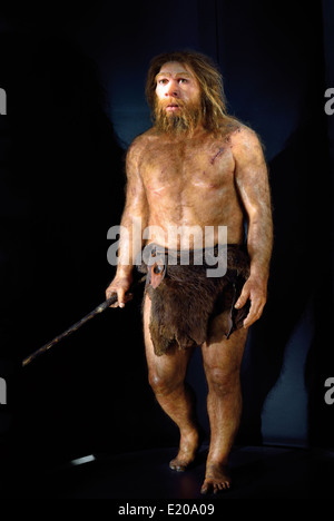 Spain, Burgos: Homo neanderthalensis in the Museum of Human Evolution Stock Photo