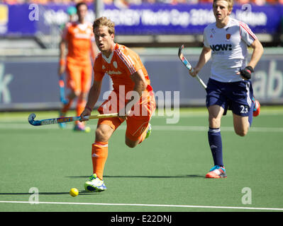 The Hague, Holland. 13th June, 2014. Jeroen Hertzeberger - Netherlands 1 versus 0 England - Men's - Rabobank Hockey World Cup 2014 Credit:  Action Plus Sports/Alamy Live News Stock Photo