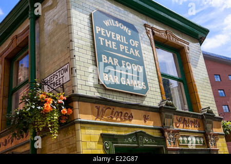 Wilsons Peveril of the Peak, Manchester pub in Great Bridgewater Street, Castlefield, Manchester, UK Stock Photo