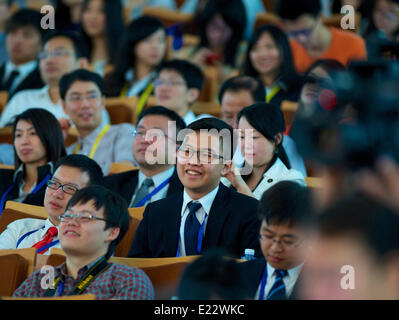 Xiamen, China's Fujian Province. 14th June, 2014. Delegates attend the 12th Straits Youth Forum in Xiamen, southeast China's Fujian Province, June 14, 2014. © Jiang Kehong/Xinhua/Alamy Live News Stock Photo