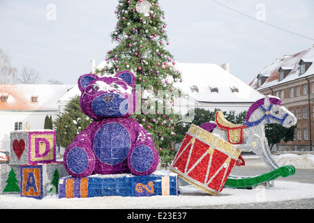 large scale exterior christmas decorations in warsaw poland stock photo - Large Christmas Decorations large scale exterior christmas decorations in warsaw poland stock photo - Large Christmas Decorations