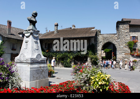 Yvoire, Haute Savoie, Rhone Alpes, Chablais, France. Stock Photo