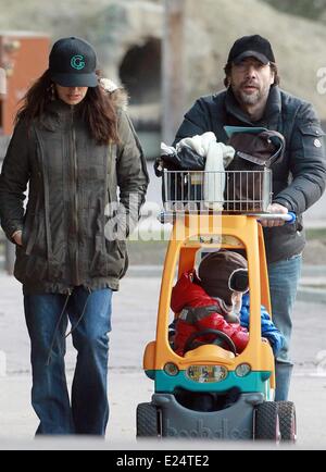 Penelope Cruz and Javier Bardem take their son Leo Encinas Cruz to Faunia, a marine theme park in Madrid  Featuring: Penelope Cruz,Javier Bardem,Leo Encinas Cruz Where: Madrid, Spain When: 12 Jan 2013 Stock Photo