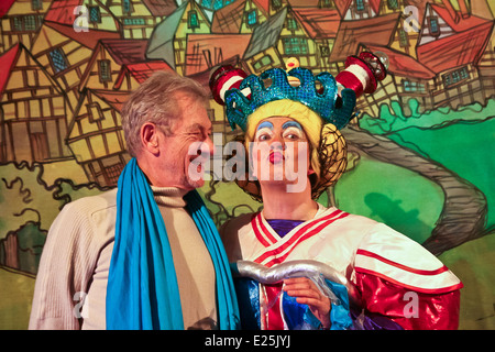 British actor Sir Ian McKellen with Pantomime Dame in London's West End Theatre Stock Photo