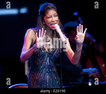 Natalie Cole performs live in concert at the Concert Hall Vatroslav Lisinski  Featuring: Natalie Cole Where: Zagreb, Croatia When: 03 Nov 2013 Stock Photo