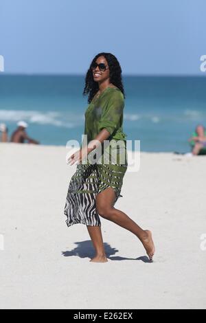 Kelly Rodden Florida Kelly Rowland enjoying the sunshine and sea in Miami beach Featuring ...