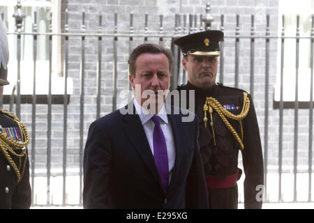 Westminster London, UK. 17th June 2014. British Prime Minister David Cameron welcomes Chinese Premier Li Keqiang to 10 Downing Street on his official visit to Britain Stock Photo